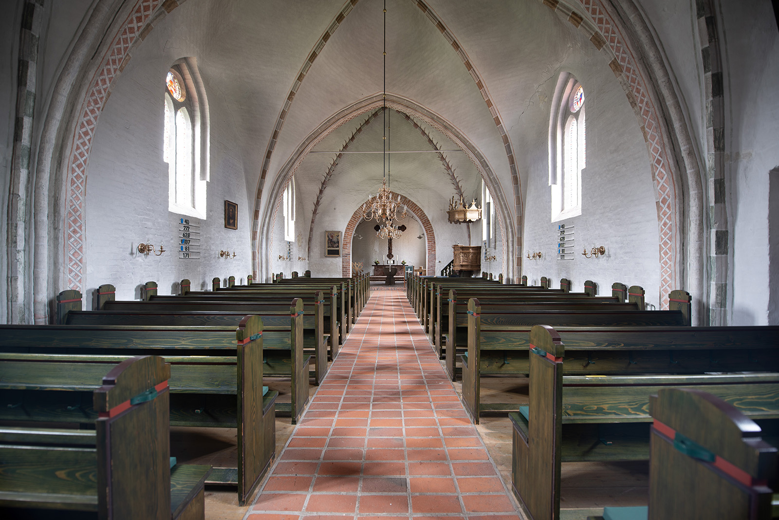 Karby, Kirche zu Karby